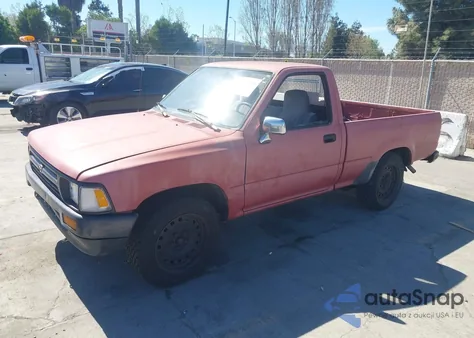 1992 Toyota Pickup 1/2 Ton Short Wheelbase z USA, uszkodzony, nr VIN JT4RN81A1N0100680
